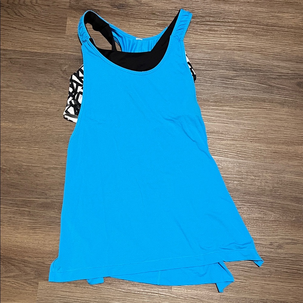 Lululemon seawheeze size 6 tank with built in sports bra